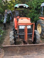 ขาย 190,000 รถไถ KUBOTA L3408 พร้อมดันหน้า และผานพรวน สภาพเดิม สีเดิม  สอบถามได้ ร้าน DC Tractor Rayong 0818618678 ,0899347475 อยู่ตัวอำเภอแกลง ติดถนน
