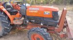 ขายรถไถ KUBOTA L4508DI ใช้งานน้อย อุปกรณ์ครบ ดันหน้า ผานหลัง เอกสารพร้อมโอน สนใจโทร 090-8588220คุณนะ 093-3258446คุณบิว หรือเข้าดูสินค้าอื่นๆได้ที่ www
