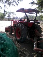 ขายรถไถ KUBOTA L4708 ใช้งานน้อย อุปกรณ์ครบ ดันหน้า ผานหลัง 1???ชม. สนใจโทร 090-8588220คุณนะ 093-3258446คุณบิว หรือเข้าดูสินค้าอื่นๆได้ที่ www.truck.in