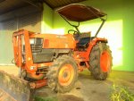 ขายรถไถ KUBOTA L3408 รถไร่สภาพเดิมๆ แถมดันหน้าช้างและผานพรวนดิน  ราคา 200,000   รถอยู่ อ.แกลง ระยอง  มีรถขนส่งบริการทั่วไทย  และยังมีอีกหลายรุ่นให้เลื
