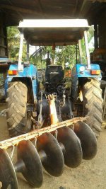 ขายรถไถ FORD2เพลา 4630  อุปกรณ์ ดันหน้า ผานหลัง เล่มทะเบียนพร้อมโอน สนใจโทร 090-8588220คุณนะ 093-3258446คุณบิว หรือเข้าดูสินค้าอื่นๆได้ที่ www.truck.i