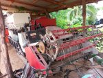 ขายรถเกี่ยวข้าวเล็กYANMAR รองกระสอบ หน้ากว้าง1.50เมตร เครื่องYAN่MAR 25แรง เครื่องดี ช่วงล่างดี เลี้ยวซ้าย ขวา เดินหน้า ถอยหลังได้สบาย สนใจโทร090-8588