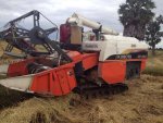 ขายรถเกี่ยวข้าวKUBOTA DC68G ระบบอุ้ม สภาพดี เกี่ยวเร็ว ทำงานคล่อง เครื่องดี ช่วงล่างแน่น สภาพพร้อมใช้งาน เอกสารเล่มทะเบียนพร้อมโอน สนใจโทร 090-8588220