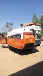 ขายรถเกี่ยวข้าวKUBOTA DC60 ปี52 เครื่องดี ช่วงล่างดี ทำงานขยัน เกี่ยวเร็ว  สภาพพร้อมใช้งาน สนใจโทร 090-8588220คุณนะ ID:narong498 หรือ www.truck.in.th/