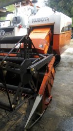 ขายรดเกี่ยวข้าว  KUBOTA DC 60 แรงปี 55 ใช้งานน้อย 1500 ช.มเครื่องดียางใหม่พร้อมใช้งานเอกสารพร้อมโอนสนใจโทรฉลาดศิลป์ 0810707634