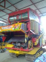 ขายรถเกี่ยวข้าว เกษตรพัฒนา รุ่นปลดหนี้ ปี53 เครื่อง210เทอร์โบ ตัวเดิน10ใหญ่ สภาพสวยพร้อมใช้งาน มีเอกสารใบอินวอร์ย สนใจโทร 090-8588220คุณนะ 093-3258446