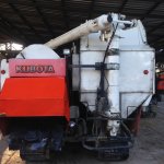 ขายรถเกี่ยวkubota dc95 สภาพพร้อมใช้งาน เกี่ยว2นาปี สภาพซื้อป้ายแดง ช่วงล่างดี เอกสารเล่มทะเบียนพร้อมโอน ตู้เดิม