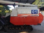 ขายรถเกี่ยวkubota dc95 สภาพพร้อมใช้งาน เกี่ยว2นาปี สภาพซื้อป้ายแดง ช่วงล่างดี เอกสารเล่มทะเบียนพร้อมโอน ตู้เดิม