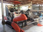 ขายรถเกี่ยวข้าว KUBOTA DC70G พร้อมเทรลเลอร์ลากจูง สภาพพร้อมใช้งาน สนใจโทร 090-8588220คุณนะ 093-3258446คุณบิว หรือเข้าดูสินค้าอื่นๆได้ที่ 