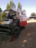 ขายรถเกี่ยวข้าว KUBOTA DC95GM พร้อมเทรลเลอร์ ปี53 ใช้งานน้อย1650ชม. สภาพพร้อมใช้งาน เอกสารพร้อมโอน สนใจโทร 090-8588220คุณนะ 093-3258446คุณบิว หรือเข้า