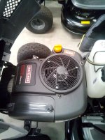 ขายรถตัดหญ้่านั่งขับนำเข้าอเมริกาใหม่100% 17.5 HP 2ใบตัด กว้าง42"เครื่องยนต์4 จังหวัด 420CC.
