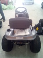 ราคาพิเศษส่งท้ายปี ครับ รถตัดหญ้านั่งขับ ของใหม่ 17.5 HP 2 ใบตัด