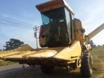 รถเกี่ยวข้าวโพด New holland 8070