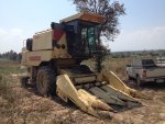 ขายรถเกี่ยวข้าวโพด New holland 8070