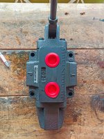 วาล์วควบคุมทิศทางมือโยก (Manually Operated Directional Valve) JGH รุ่น DMT Series