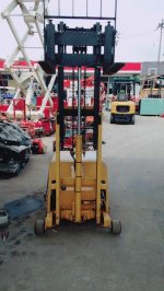 รถยกไฟฟ้าเดินตาม NICHIYU รุ่น FBDA10 น้ำหนัก 1000kg. ยกสูง 1.7เมตร งายาว 80เซน ระยะห่างงาปรับได้กว้าง 63เซน แบตดี พร้อมตู้ชาร์จเดิมญี่ปุ่น ไฟ3เฟส 200V