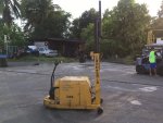 รถยกไฟฟ้าเดินตาม NICHIYU รุ่น FBDA10 น้ำหนัก 1000kg. ยกสูง 1.7เมตร งายาว 80เซน ระยะห่างงาปรับได้กว้าง 63เซน แบตดี พร้อมตู้ชาร์จเดิมญี่ปุ่น ไฟ3เฟส 200V