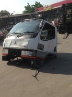 หัวรถ MITSUBISHI รุ่น  Canter สำหรับ4-6ล้อเล็ก สภาพสวย ไม่มีผุ อุปกรณ์ครบทั้งคัน ภายในสะอาด 