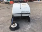 รถกวาดถนน เก็บขยะ ดูดฝุ่น TOYOTA รุ่น Hi-Sweeper ปี2005 ระบบเครื่องยนต์ รุ่นใหม่สตาร์ทด้วยกุญแจ