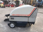 รถกวาดถนน เก็บขยะ ดูดฝุ่น TOYOTA รุ่น Hi-Sweeper ปี2005 ระบบเครื่องยนต์ รุ่นใหม่สตาร์ทด้วยกุญแจ