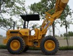 รถตักล้อยางเอวอ่อน ตักขนาด 1 คิว CAT910 คอนโทรลเดี่ยว เทียบเท่า KOMATSU 510 สนใจติดต่อ 0927826142,034886118