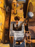 รถบรรทุกตีนตะขาบ แทรคเหล็ก นั่งขับ ยี่ห้อ YANMAR รุ่น YFW24 เครื่องยนต์ดีเซล ยันม่าร์ 10แรง 3เกียร์หน้า 1เกียร์ถอย น้ำหนักบรรทุก 1,000kg.