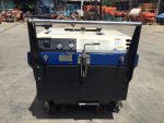 รถกวาดถนนเดินตาม HOWA รุ่น HF58ED  มือสองญี่ปุ่น  ระบบไฟฟ้า รุ่นใหม่ สภาพสวย  หน้ากวาด 80 ซม.  กวาดสะอาด ดูดเก็บฝุ่นละเอียด