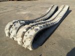 ขายแทรคยางรถกระเช้า แทรคยางรถบรรทุกตีนตะขาบ  ขนาด 200x72x48  สินค้ามือหนึ่ง ไม่เคยใช้งาน เก่าเก็บ