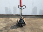 ขายรถลากพาเลท ยี่ห้อ KOMATSU PALLET TRUCK  +++เก่าญี่ปุ่น ขายตามสภาพ