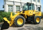 รถตัก KOMATSU WA100-5 ตัก 1.40 คิว ยกสูง 3.40ม. เครื่องยนต์ 4 สูบเทอร์โบ สนใจติดต่อ 0927826142,0858176685