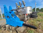 ย่อยหิน หัวกระแทก หัวแย็ก HYDRAURIC BREAKER ยี่ห้อ TOKU รุ่น 5ME สำหรับรถขุด  PC45-PC60 สภาพสวยเดิม รุ่นใหม่ มือ2ญี่ปุ่น  ราคา 28,000 บาท  โทร : 094-7