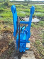 ย่อยหิน หัวกระแทก หัวแย็ก HYDRAURIC BREAKER ยี่ห้อ TOKU รุ่น 5ME สำหรับรถขุด  PC45-PC60 สภาพสวยเดิม รุ่นใหม่ มือ2ญี่ปุ่น  ราคา 28,000 บาท  โทร : 094-7