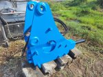 ย่อยหิน หัวกระแทก หัวแย็ก HYDRAURIC BREAKER ยี่ห้อ TOKU รุ่น 5ME สำหรับรถขุด  PC45-PC60 สภาพสวยเดิม รุ่นใหม่ มือ2ญี่ปุ่น  ราคา 28,000 บาท  โทร : 094-7