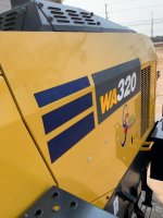 WA320-8 สภาพสวยเหมือนรถใหม่ป้ายแดง เครื่องยนต์ 6 สูบเทอร์โบ 165 แรงม้า สนใจติดต่อ 0927826142, 0858176685
