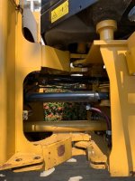910H เทียบเท่า KOMATSU WA100-6 ตัก 1.33 คิว ยกสูง 3.25 ม. สภาพสวย สีเดิมทั้งคัน สนใจติดต่อ 092-7826142, 085-8176685